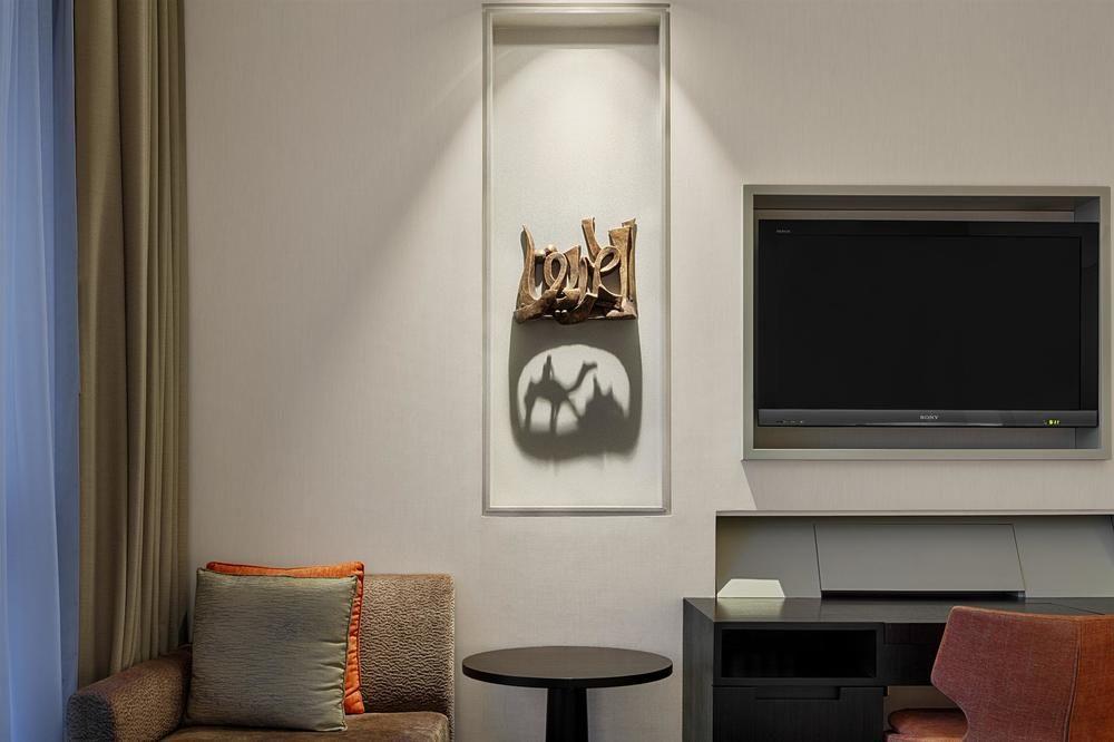 Le Meridien City Centre Bahrain Manama Eksteriør bilde A wall niche with a sculpture