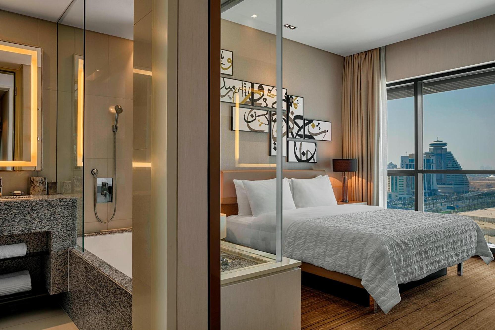 Le Meridien City Centre Bahrain Manama Eksteriør bilde A bedroom at the hotel