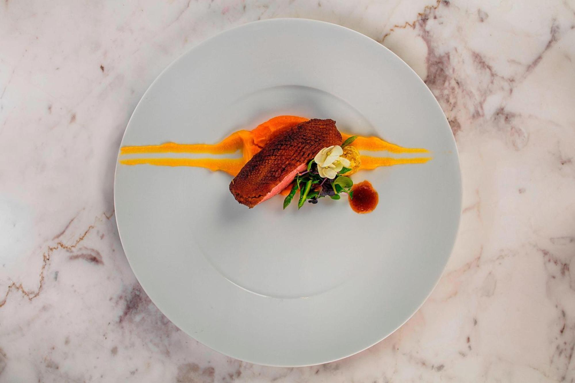 Le Meridien City Centre Bahrain Manama Eksteriør bilde A plate of food